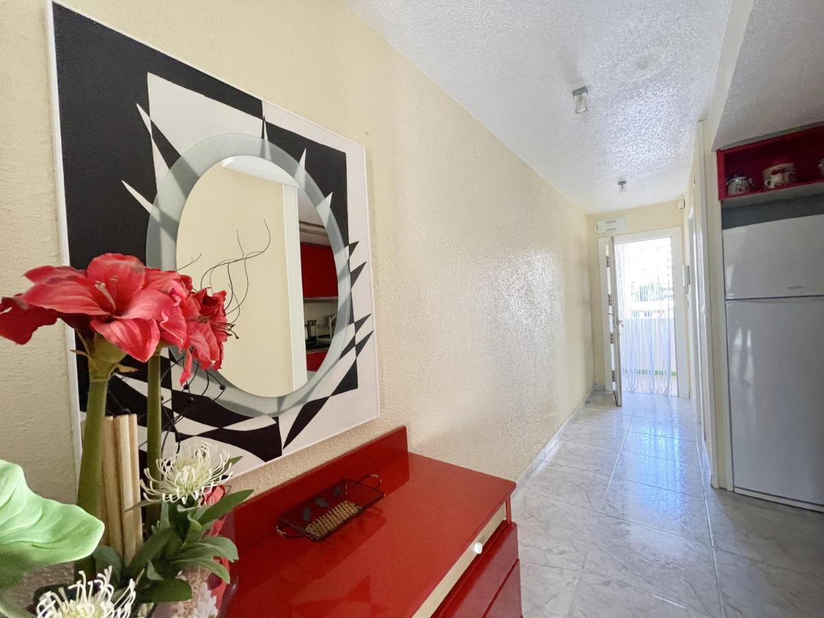 Magnificent Mediterraneo Apartment ベニドルム エクステリア 写真